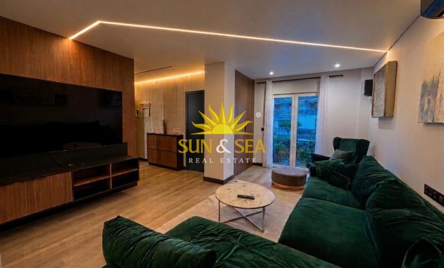 Resale - Apartment - Torrevieja - Playa del Cura