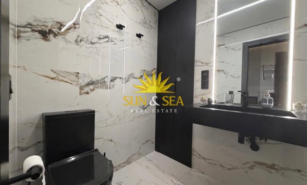 Resale - Apartment - Torrevieja - Playa del Cura