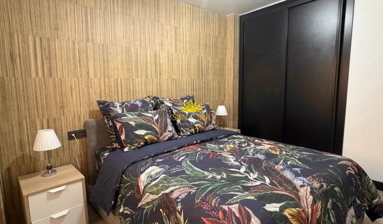 Resale - Apartment - Torrevieja - Playa del Cura