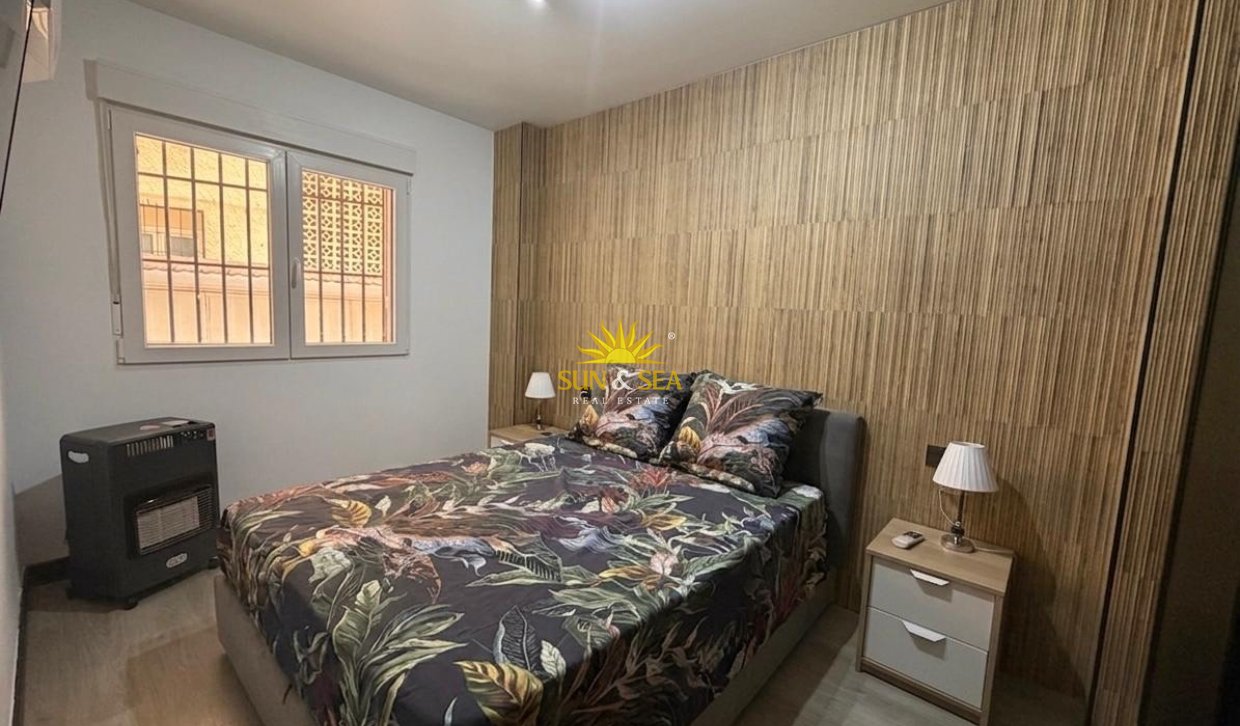 Resale - Apartment - Torrevieja - Playa del Cura