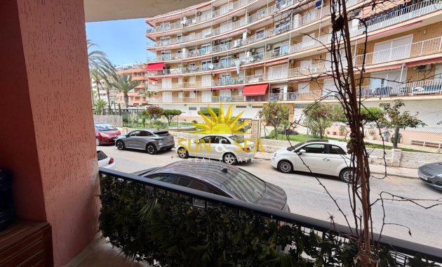 Resale - Apartment - Torrevieja - Playa del Cura