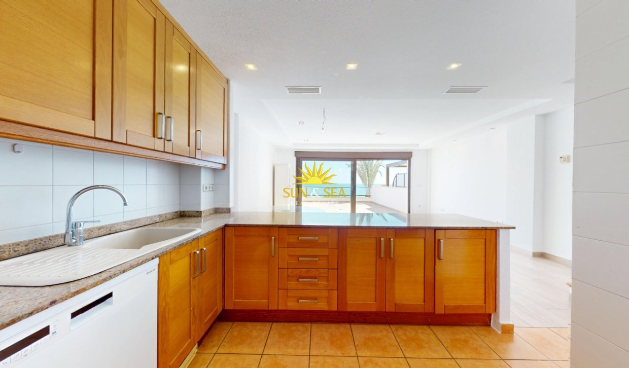 Reventa - Apartamento - Arenales del Sol