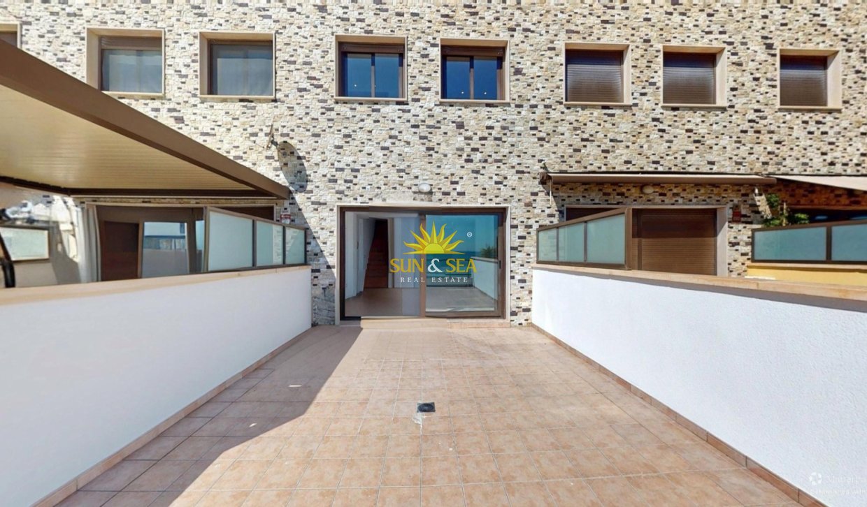 Reventa - Apartamento - Arenales del Sol