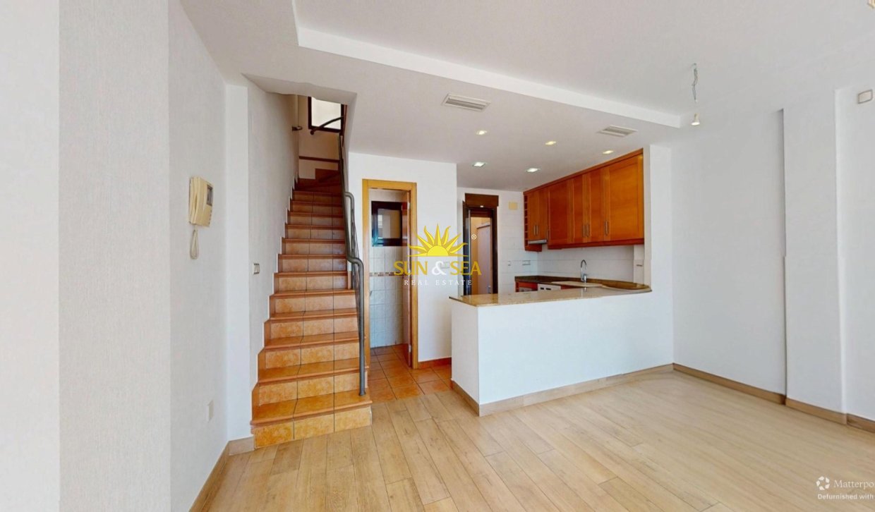 Reventa - Apartamento - Arenales del Sol
