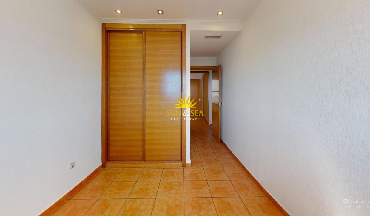 Reventa - Apartamento - Arenales del Sol
