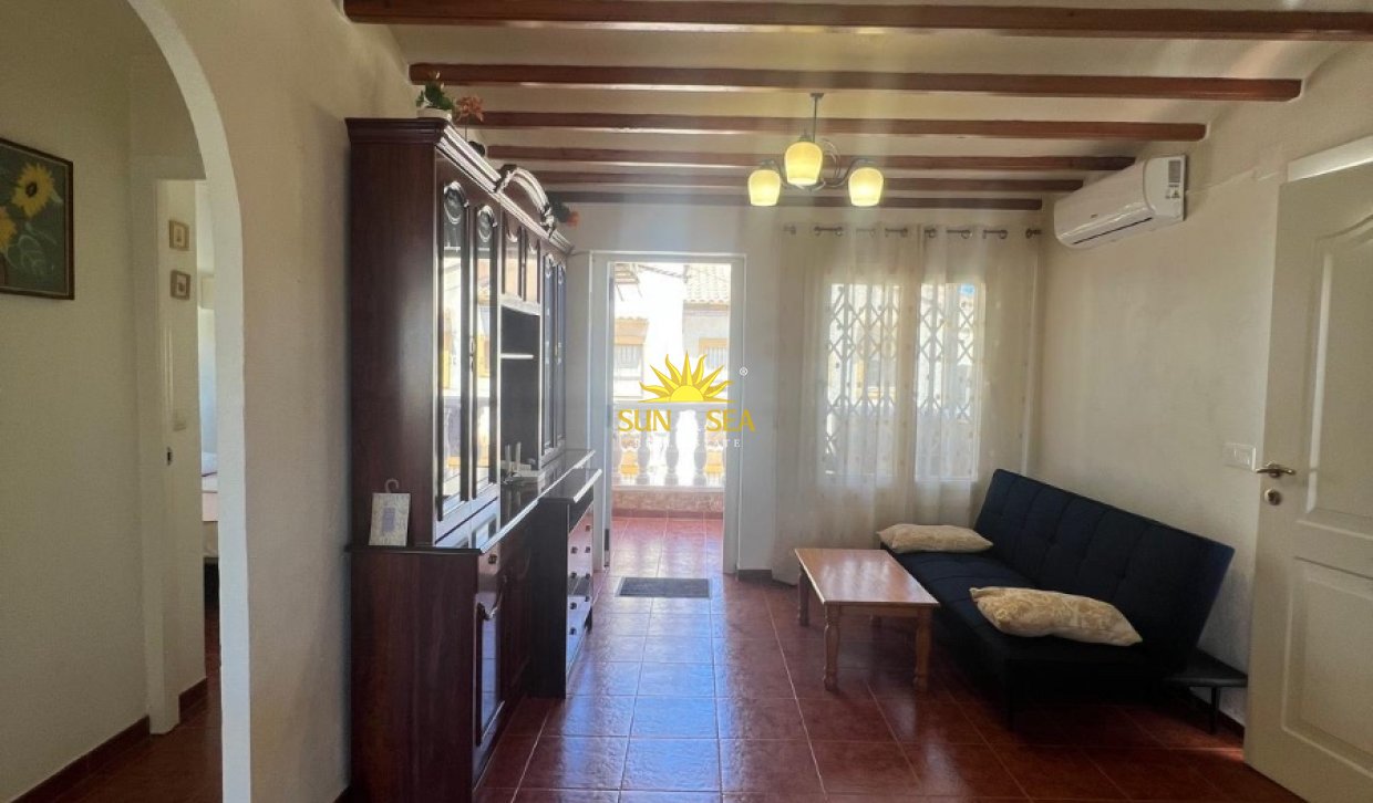 Resale - Apartment - Torrevieja - Orihuela costa