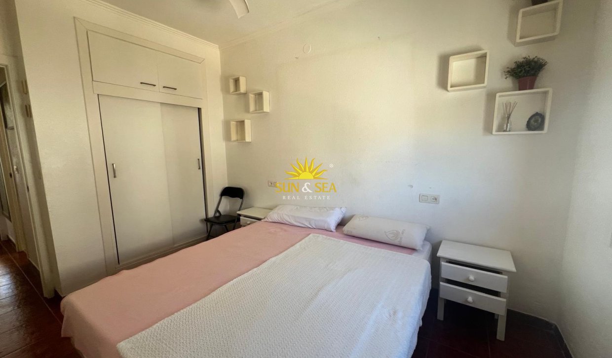 Resale - Apartment - Torrevieja - Orihuela costa
