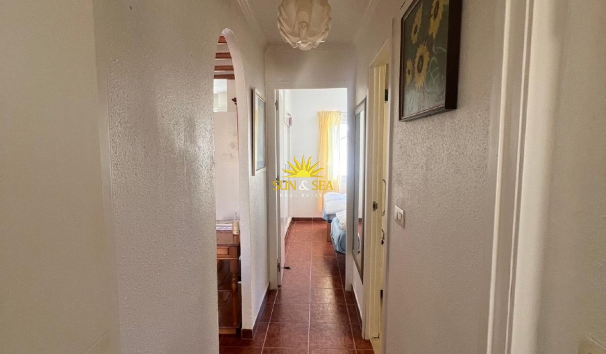 Resale - Apartment - Torrevieja - Orihuela costa