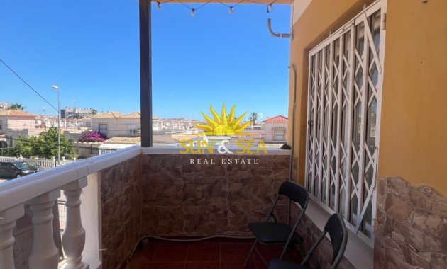 Resale - Apartment - Torrevieja - Orihuela costa