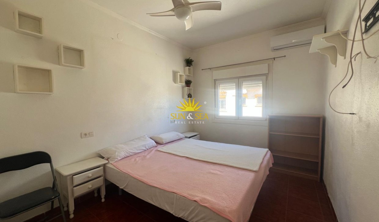 Resale - Apartment - Torrevieja - Orihuela costa