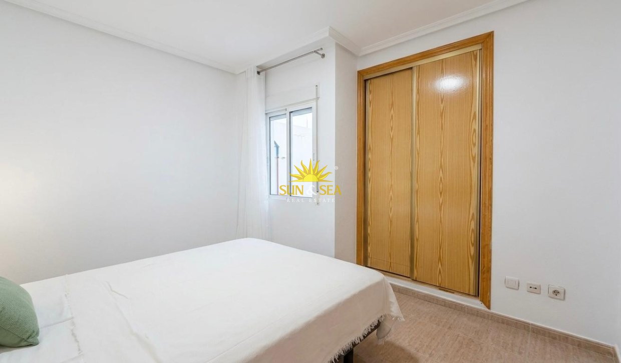 Long Term Rental - Ground Floor - Torrevieja - Centro