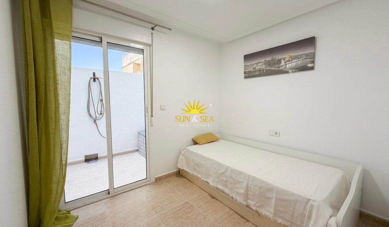Long Term Rental - Ground Floor - Torrevieja - Centro