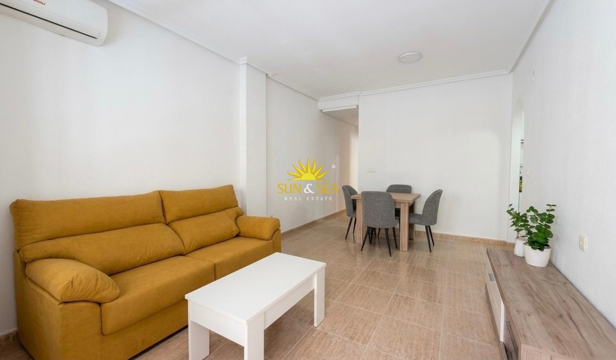 Long Term Rental - Ground Floor - Torrevieja - Centro