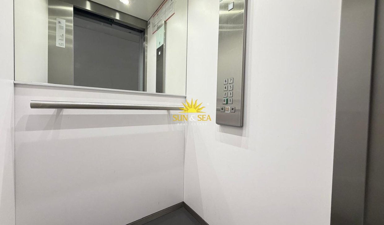 Resale - Studio apartment - Torrevieja - torrevieja