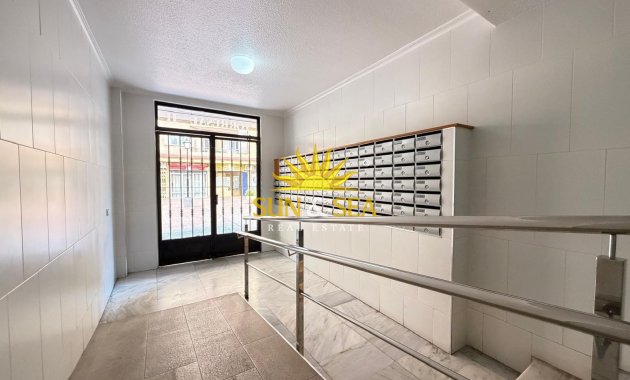 Resale - Studio apartment - Torrevieja - torrevieja