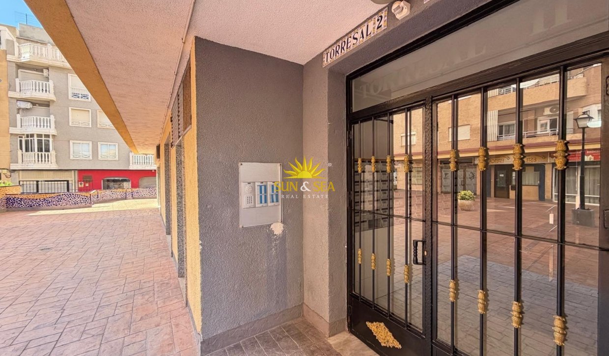 Resale - Studio apartment - Torrevieja - torrevieja