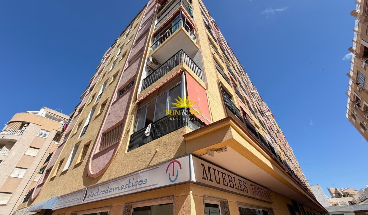 Resale - Studio apartment - Torrevieja - torrevieja
