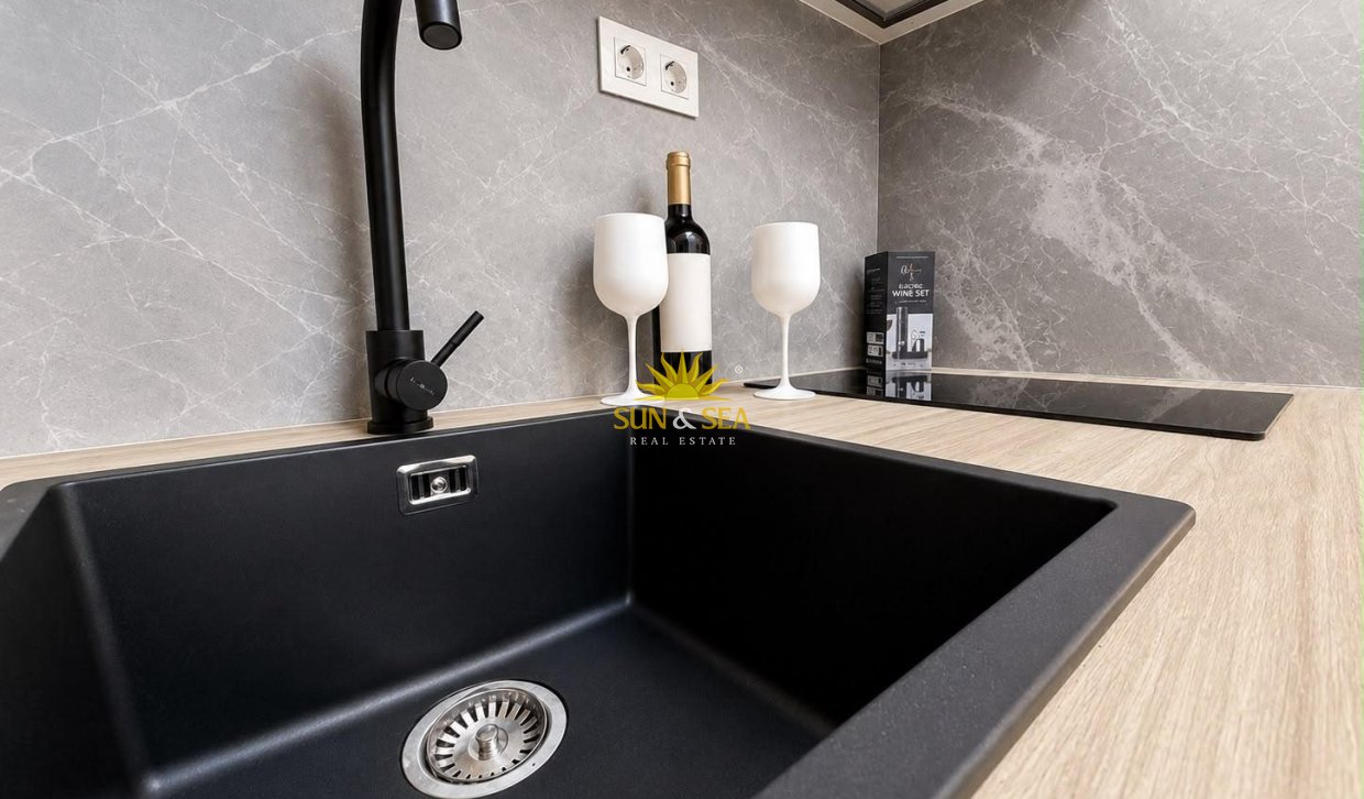 Resale - Studio apartment - Torrevieja - torrevieja