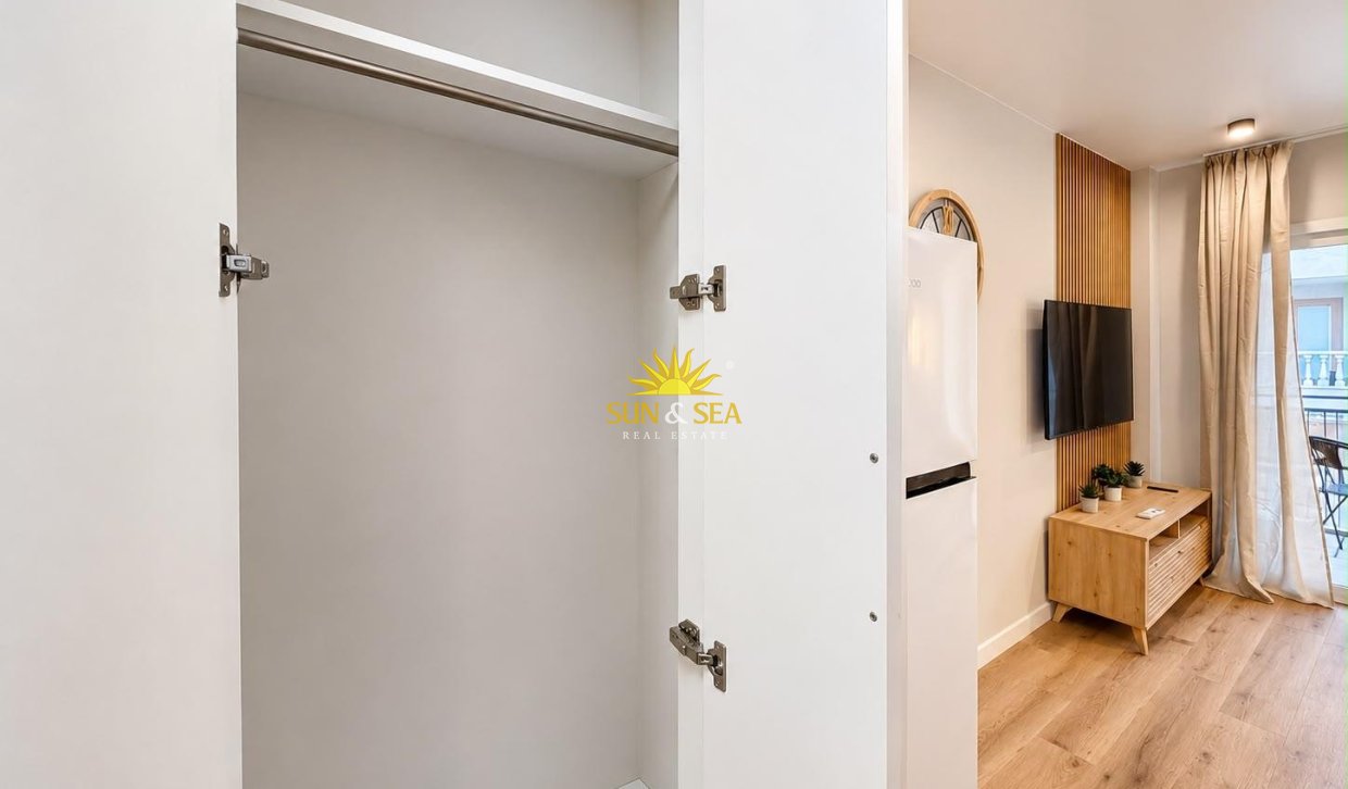Resale - Studio apartment - Torrevieja - torrevieja