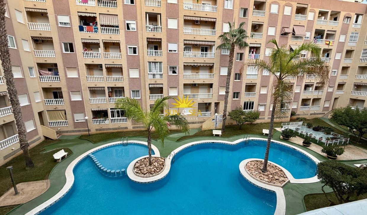 Herverkoop - Appartement - Torrevieja - Parque las naciones