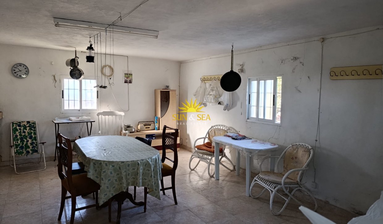 Resale - Finca -  - San Miguel de Salinas