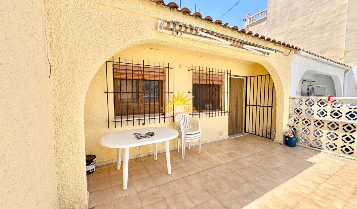 Alquiler a largo plazo - Chalet adosado - San Fulgencio