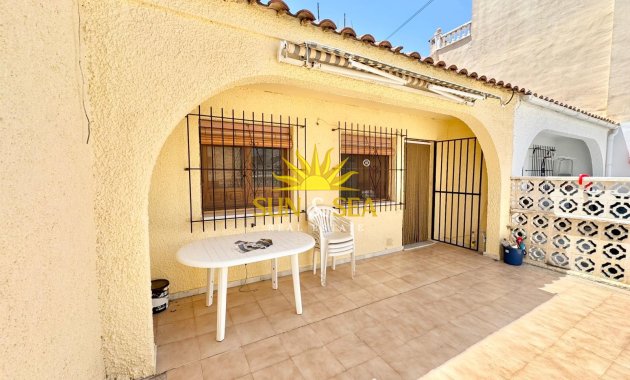Alquiler a largo plazo - Chalet adosado - San Fulgencio