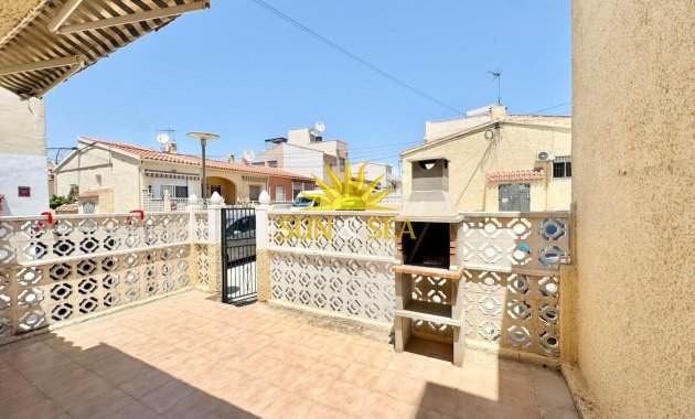 Alquiler a largo plazo - Chalet adosado - San Fulgencio