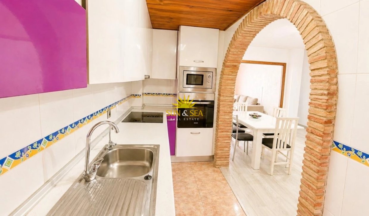Resale - Apartment - Torrevieja - El Acequión - Los Náufragos