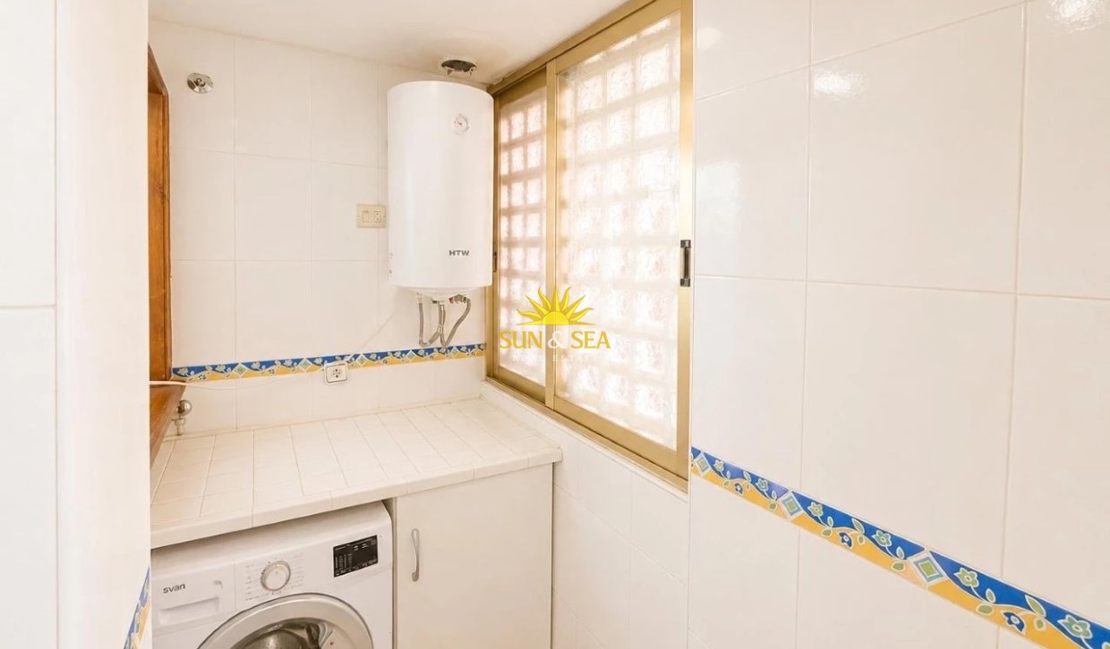 Resale - Apartment - Torrevieja - El Acequión - Los Náufragos