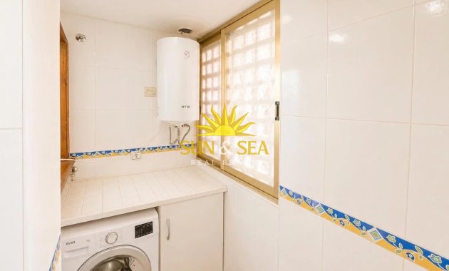 Resale - Apartment - Torrevieja - El Acequión - Los Náufragos