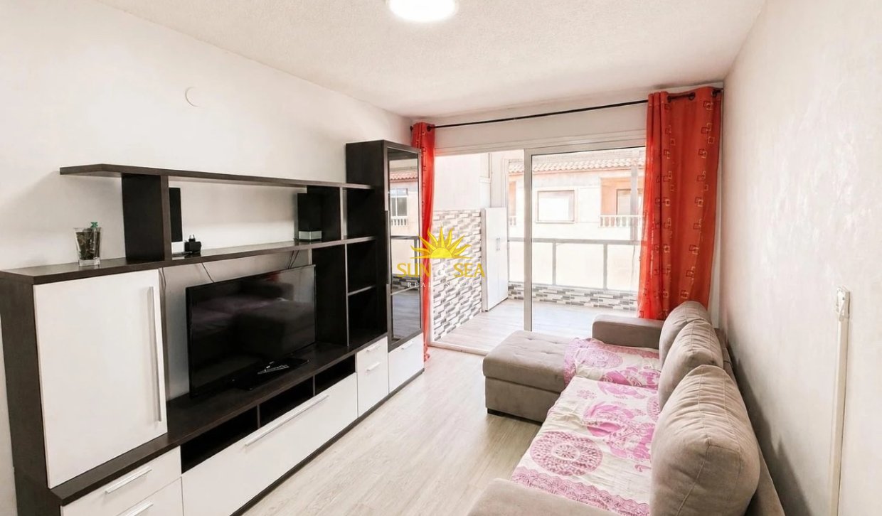 Resale - Apartment - Torrevieja - El Acequión - Los Náufragos