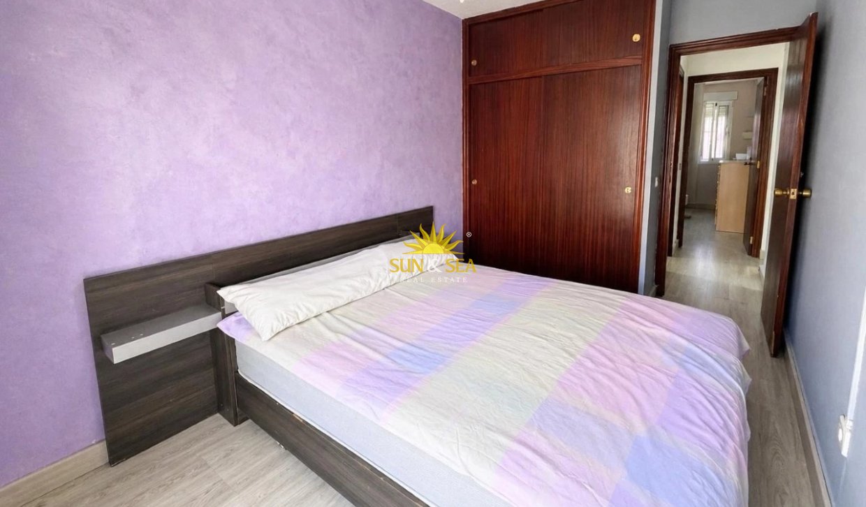 Resale - Apartment - Torrevieja - El Acequión - Los Náufragos