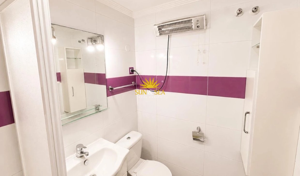 Resale - Apartment - Torrevieja - El Acequión - Los Náufragos