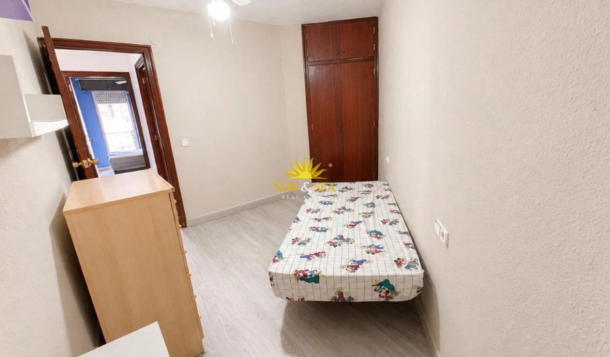Resale - Apartment - Torrevieja - El Acequión - Los Náufragos