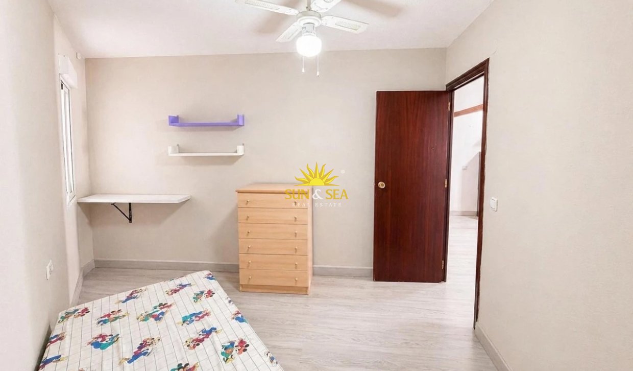 Resale - Apartment - Torrevieja - El Acequión - Los Náufragos
