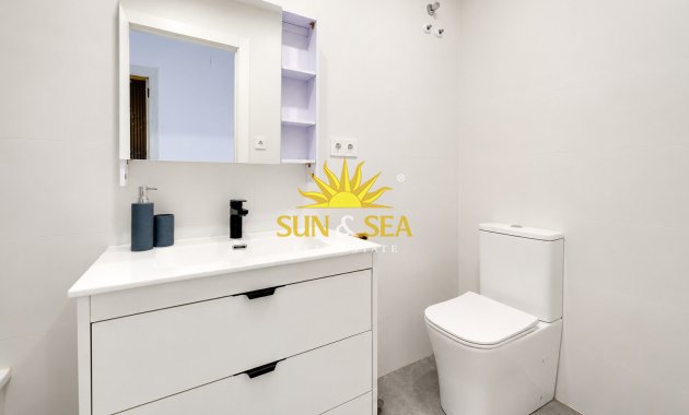 Reventa - Apartamento - Torrevieja - Playa de los Locos
