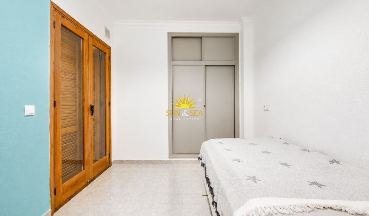 Reventa - Apartamento - Torrevieja - Playa de los Locos