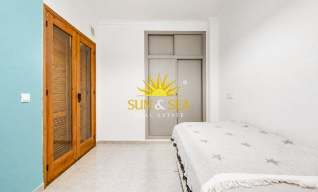 Reventa - Apartamento - Torrevieja - Playa de los Locos