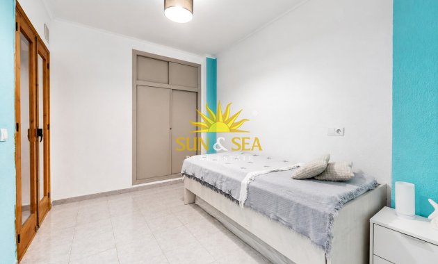 Reventa - Apartamento - Torrevieja - Playa de los Locos