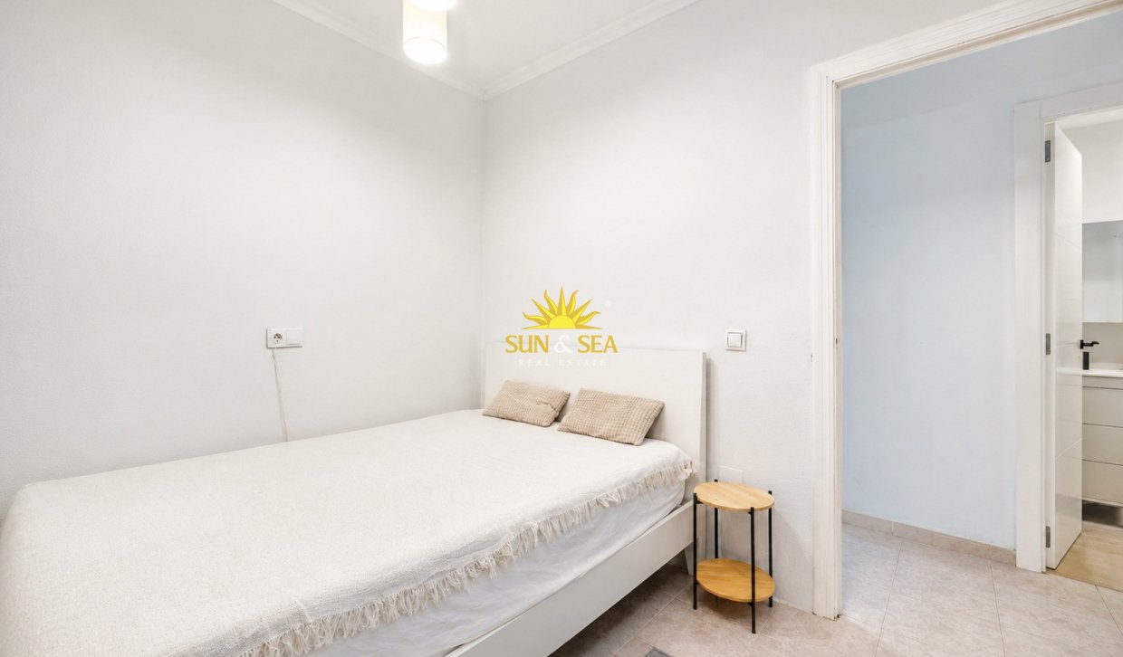 Reventa - Apartamento - Torrevieja - Playa de los Locos