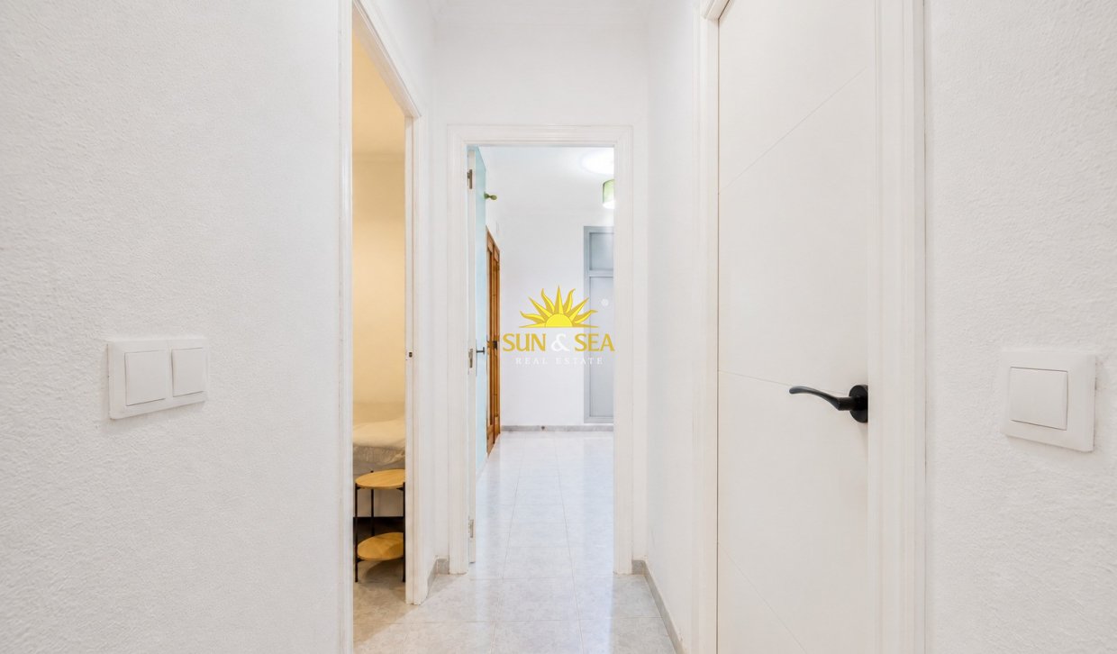 Reventa - Apartamento - Torrevieja - Playa de los Locos