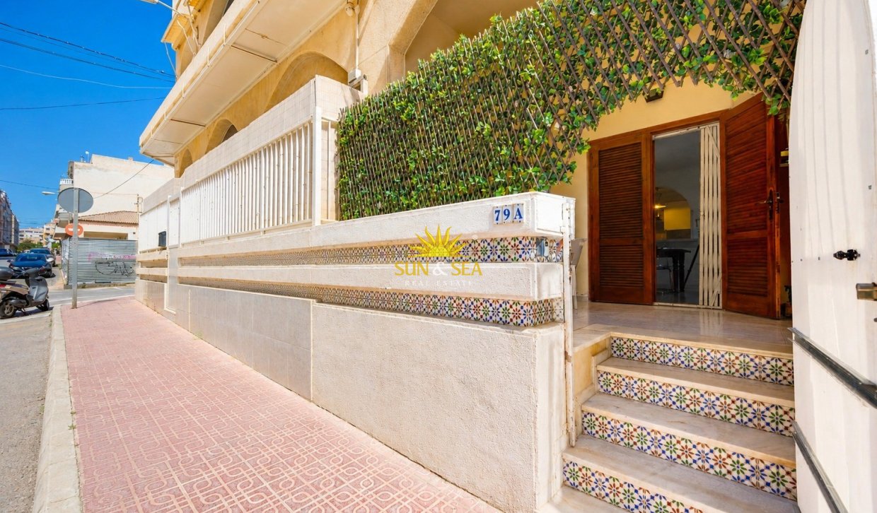 Reventa - Apartamento - Torrevieja - Playa de los Locos