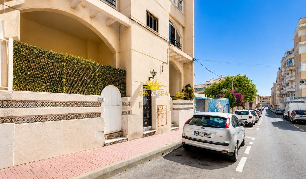 Reventa - Apartamento - Torrevieja - Playa de los Locos