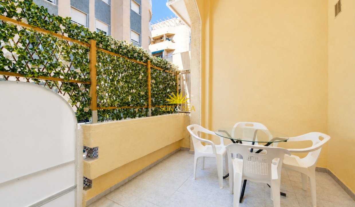 Reventa - Apartamento - Torrevieja - Playa de los Locos