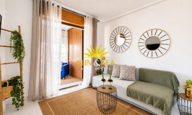 Resale - Apartment - Torrevieja - torrevieja