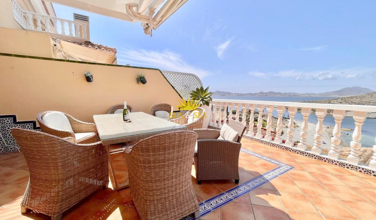 Alquiler a largo plazo - Villa / Semi separado - La Manga del Mar Menor - La Manga Del Mar Menor