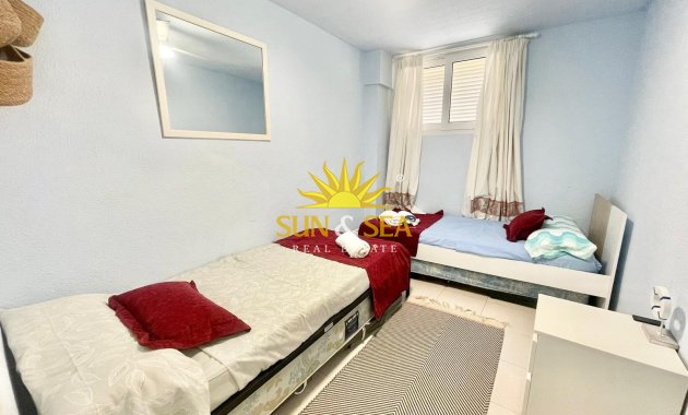 Alquiler a largo plazo - Villa / Semi separado - La Manga del Mar Menor - La Manga Del Mar Menor