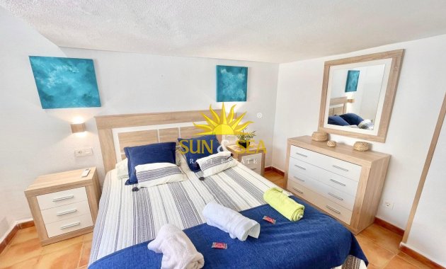 Alquiler a largo plazo - Villa / Semi separado - La Manga del Mar Menor - La Manga Del Mar Menor