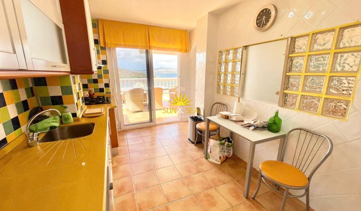 Alquiler a largo plazo - Villa / Semi separado - La Manga del Mar Menor - La Manga Del Mar Menor